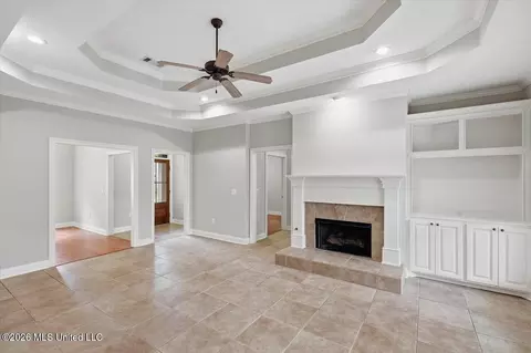 Living - 103 Hartfield Dr, Madison, MS 39110 photo 3 of 4