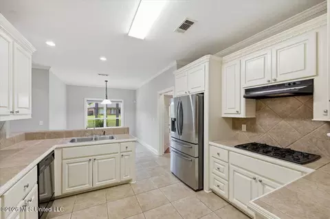Kitchen - 103 Hartfield Dr, Madison, MS 39110 photo 1 of 1