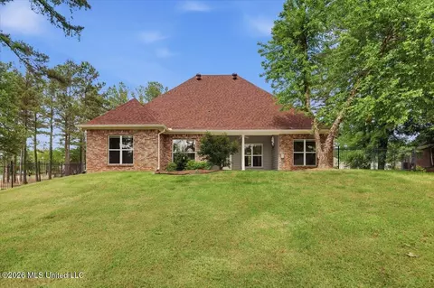 Exterior - 103 Hartfield Dr, Madison, MS 39110 photo 5 of 8