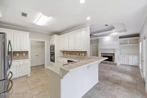 Other - 103 Hartfield Dr, Madison, MS 39110 photo 2 of 17