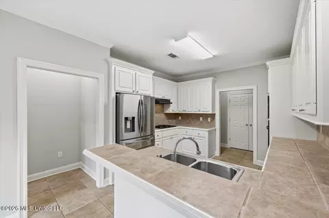 Other - 103 Hartfield Dr, Madison, MS 39110 photo 1 of 17