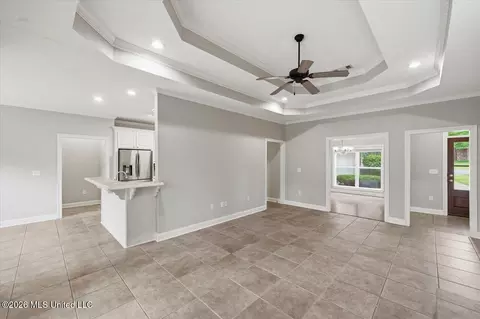 Living - 103 Hartfield Dr, Madison, MS 39110 photo 4 of 4