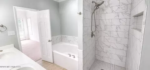 Bath - 730 Kahala Dr, Diamondhead, MS 39525 photo 3 of 5