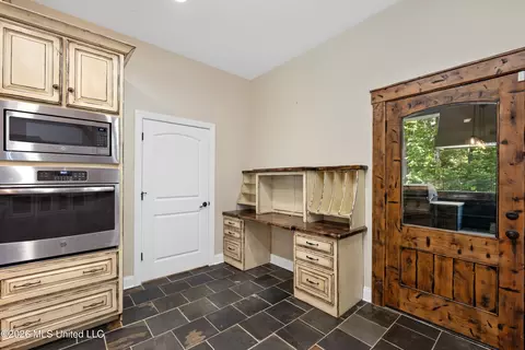 Other - 568 Woodford Cv, Hernando, MS 38632 photo 1 of 12