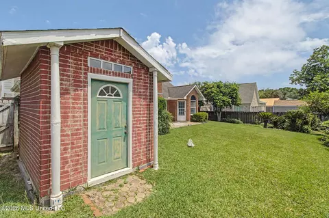 Exterior - 2594 Brighton Cir, Biloxi, MS 39531 photo 4 of 4