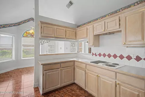 Kitchen - 2594 Brighton Cir, Biloxi, MS 39531 photo 2 of 2