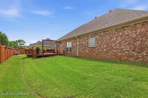 Exterior - 112 Meadow Pointe Cv, Brandon, MS 39042 photo 8 of 9