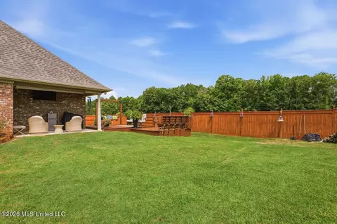 Exterior - 112 Meadow Pointe Cv, Brandon, MS 39042 photo 9 of 9