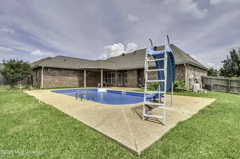 Exterior - 125 Bradfield Rd, Madison, MS 39110 photo 8 of 14