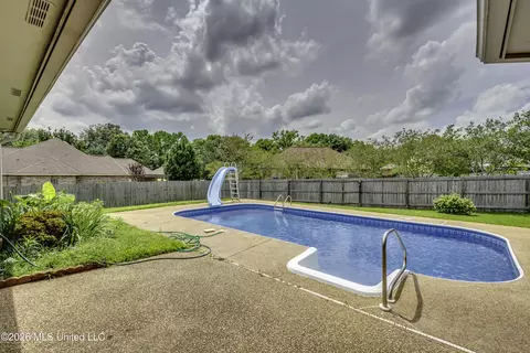 Exterior - 125 Bradfield Rd, Madison, MS 39110 photo 2 of 14