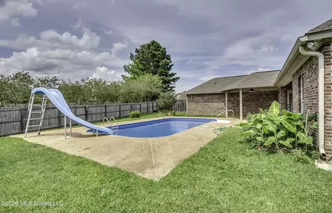 Exterior - 125 Bradfield Rd, Madison, MS 39110 photo 10 of 14