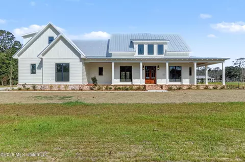 2713 Island Branch Rd, Vancleave, MS 39565