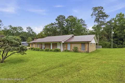 439 Poplar Springs Rd, Mendenhall, MS 39114