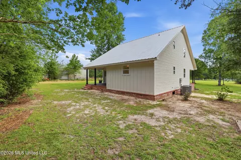 Exterior - 134 Lynne Ln, Lucedale, MS 39452 photo 6 of 9