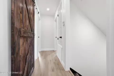Entry Way - 134 Lynne Ln, Lucedale, MS 39452 photo 4 of 4