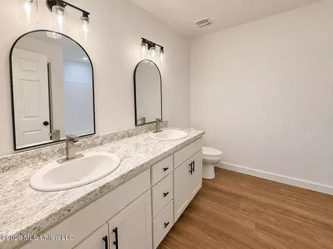 Bath - 1113 Holland Rd, Lucedale, MS 39452 photo 1 of 3