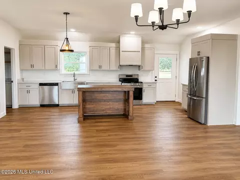 Kitchen - 1113 Holland Rd, Lucedale, MS 39452 photo 1 of 6