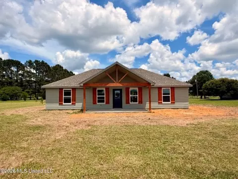 1113 Holland Rd, Lucedale, MS 39452