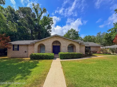 304 E Sixth Ave, Petal, MS 39465