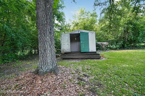 Exterior - 1523 Winchester St, Jackson, MS 39211 photo 1 of 7