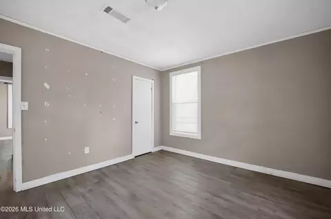 Bedroom - 343 N Broadmoor Dr, Jackson, MS 39206 photo 1 of 13