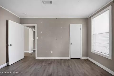 Bedroom - 343 N Broadmoor Dr, Jackson, MS 39206 photo 9 of 13