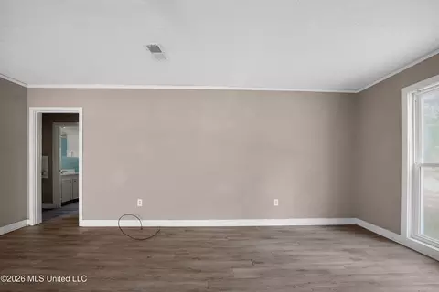 Living - 343 N Broadmoor Dr, Jackson, MS 39206 photo 3 of 7