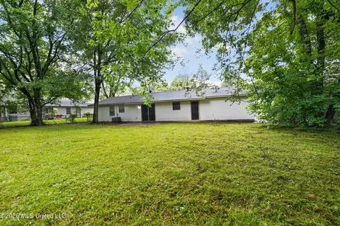 Exterior - 5741 Wild Flower Dr, Jackson, MS 39209 photo 5 of 6
