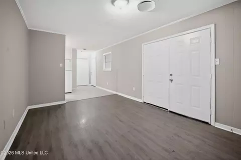 Living - 5741 Wild Flower Dr, Jackson, MS 39209 photo 2 of 10