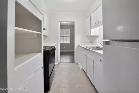 Entry Way - 5741 Wild Flower Dr, Jackson, MS 39209 photo 4 of 4
