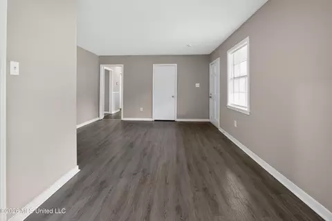 Living - 5741 Wild Flower Dr, Jackson, MS 39209 photo 6 of 10