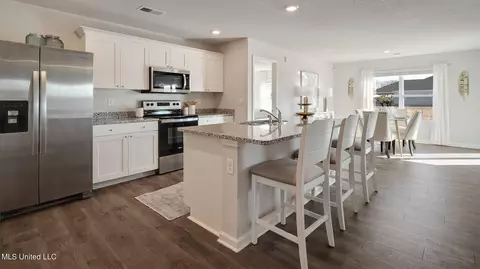 Kitchen - 82 Pine St, Byhalia, MS 38611 photo 1 of 3