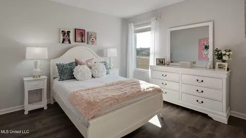 Bedroom - 82 Pine St, Byhalia, MS 38611 photo 3 of 6