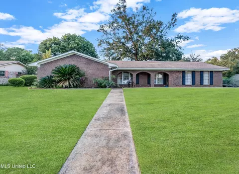 15284 Woody Dr, Gulfport, MS 39503