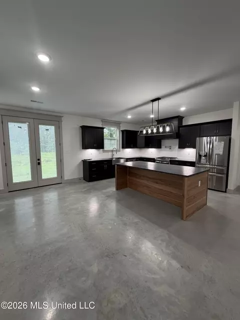 Kitchen - 2405 Pleasant Hill Rd, Nesbit, MS 38651 photo 1 of 1