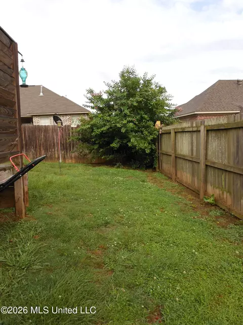 Exterior - 708 Lexington Dr, Florence, MS 39073 photo 2 of 3