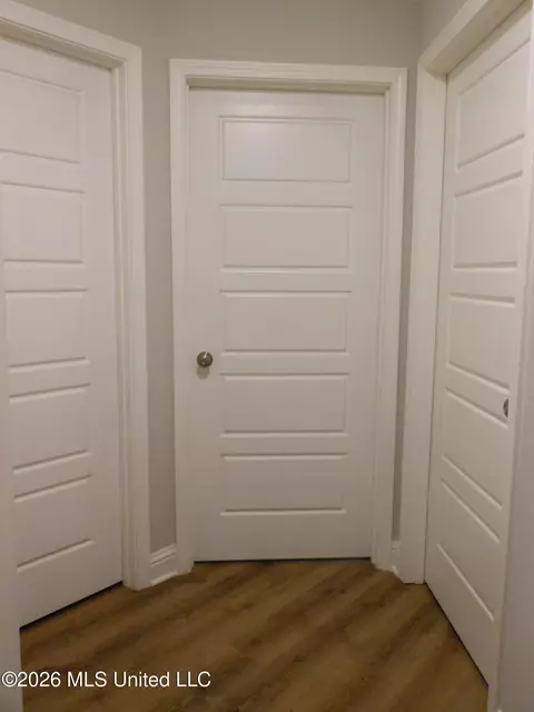 Entry Way - 708 Lexington Dr, Florence, MS 39073 photo 3 of 3