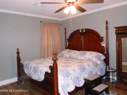Bedroom - 708 Lexington Dr, Florence, MS 39073 photo 5 of 6