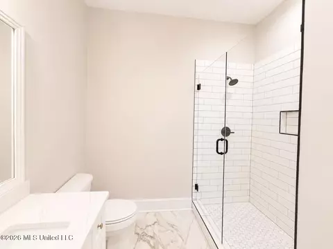 Bath - 5073 Sophia Ln, Hernando, MS 38632 photo 1 of 5
