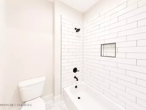 Bath - 5073 Sophia Ln, Hernando, MS 38632 photo 5 of 5