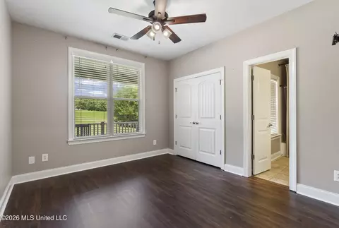 Bedroom - 86 Spring Oak Cv, Lamar, MS 38642 photo 3 of 4