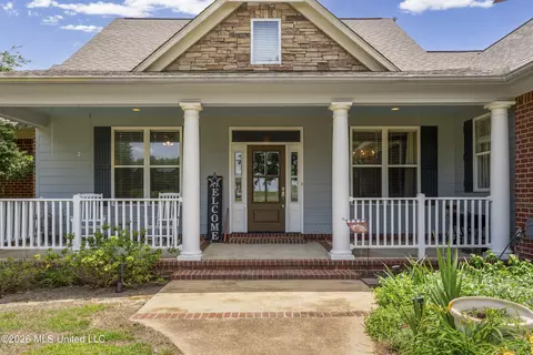 Exterior - 86 Spring Oak Cv, Lamar, MS 38642 photo 4 of 6