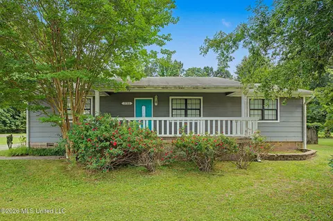 3133 Pleasant Hill Rd, Nesbit, MS 38651