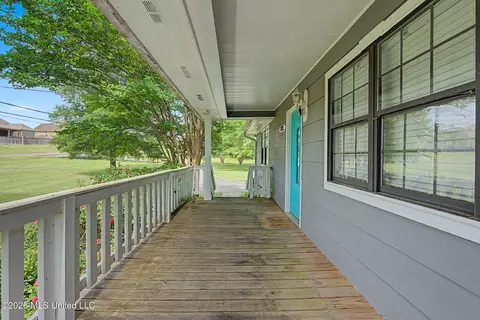 Exterior - 3133 Pleasant Hill Rd, Nesbit, MS 38651 photo 5 of 8
