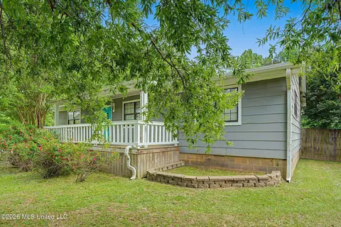 Exterior - 3133 Pleasant Hill Rd, Nesbit, MS 38651 photo 4 of 8