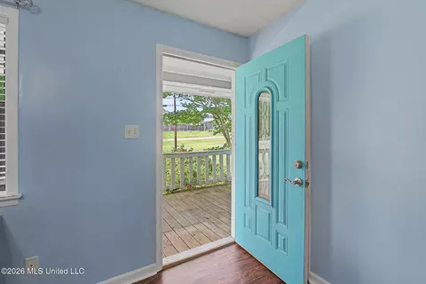 Entry Way - 3133 Pleasant Hill Rd, Nesbit, MS 38651 photo 1 of 2