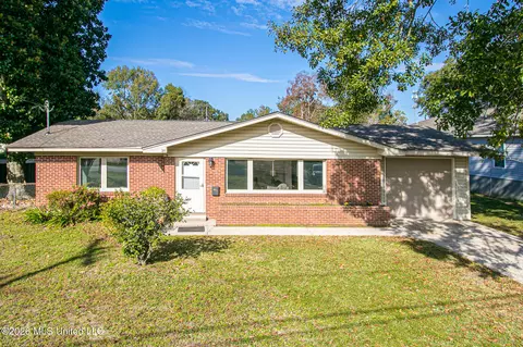 14 31st St, Gulfport, MS 39507