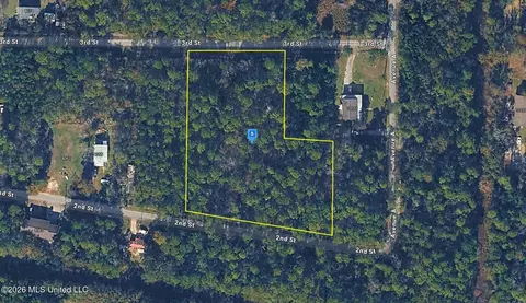 4050 2nd St, Bay Saint Louis, MS 39520