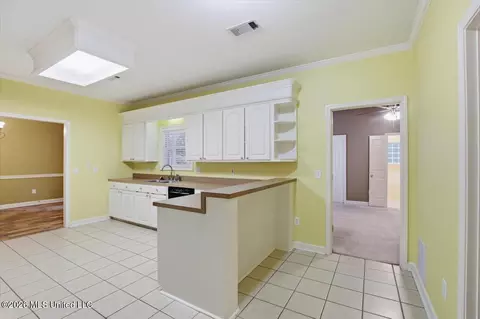 Other - 215 Old Town Ln, Brandon, MS 39042 photo 4 of 10
