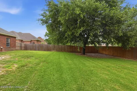 Exterior - 215 Old Town Ln, Brandon, MS 39042 photo 7 of 8